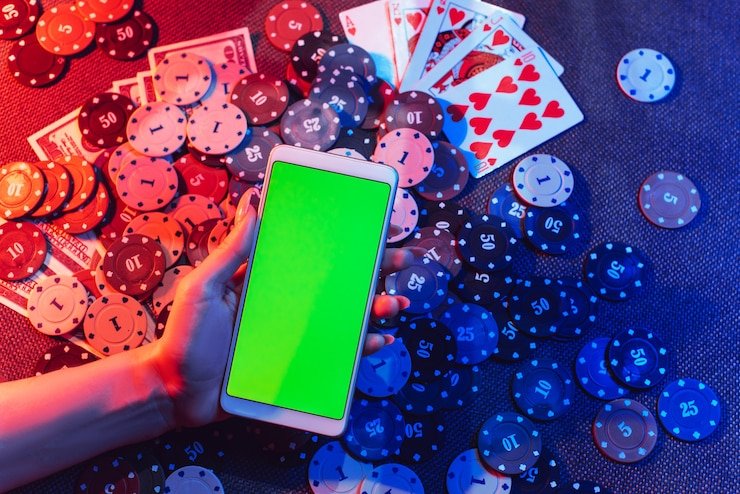 Versi mobile lunastoto di layar ponsel